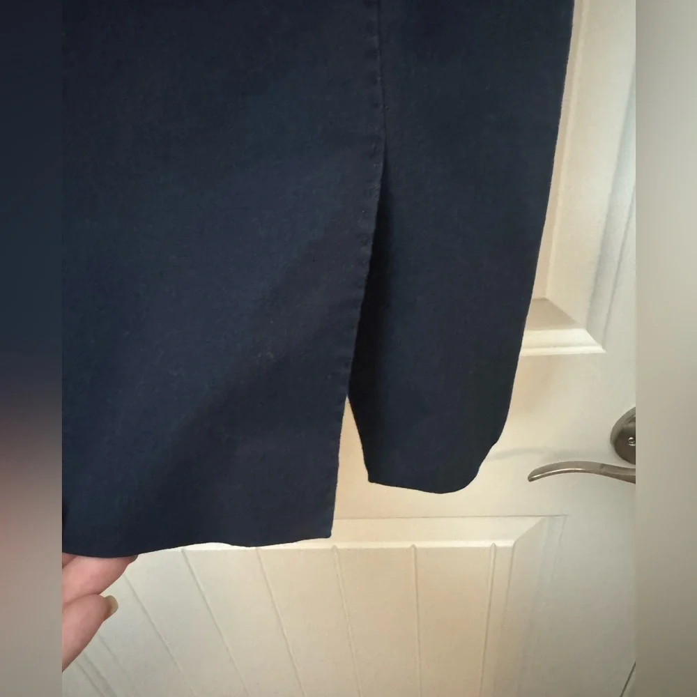 Banana Republic Dark Blue Pencil Skirt women’s size 2 - D
